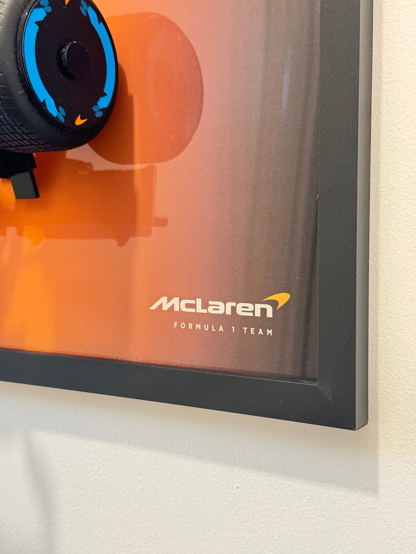 Premium Acrylic & Wood Wall Display for LEGO® Technic McLaren Formula 1™ Race Car (42141) – 80x50cm